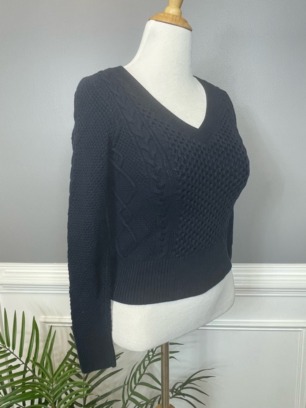 Banana Republic Navy V-Neck Cable & Textured Knit Sweater - Picture 3 of 5